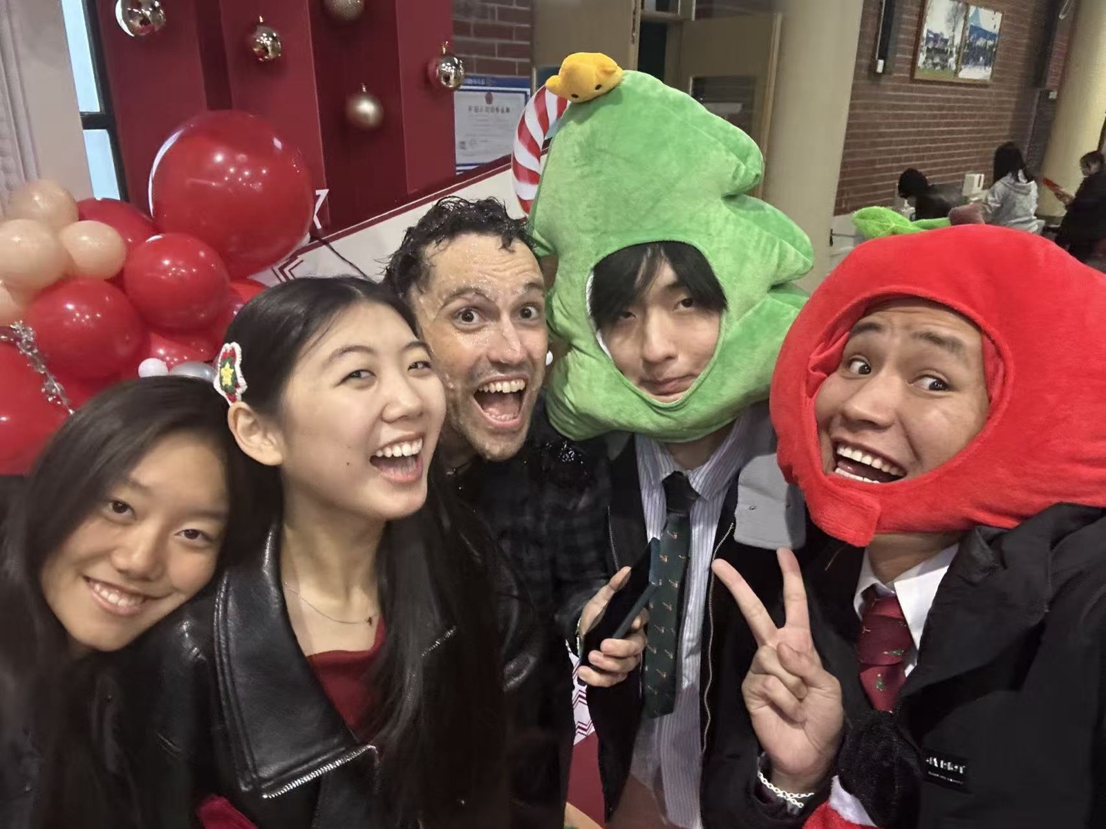 A student-government Christmas event